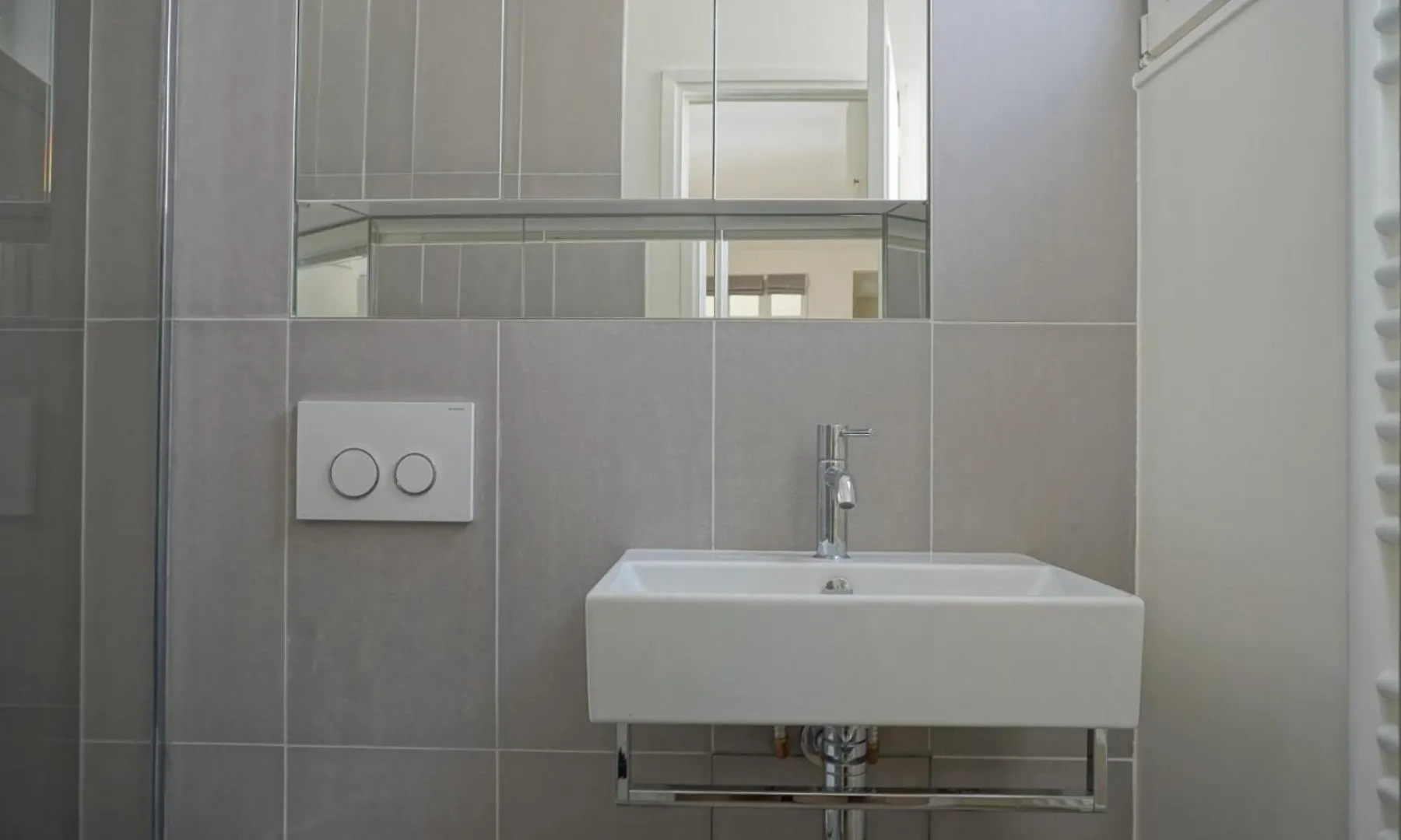 Rue Chateaubriand - 8 Apartment Paris